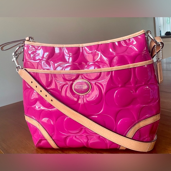 Coach Peyton Patent Leather Convertible Hobo Crossbody - Picture 4 of 15